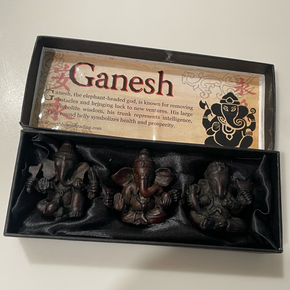 Ganesh Figurine Set in Box